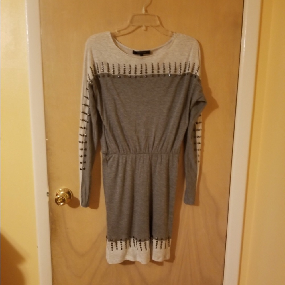 Short dress with long sleeves